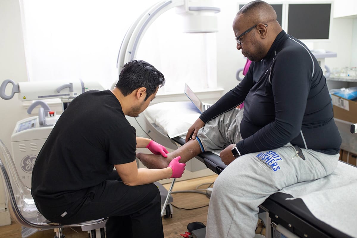 Sclerotherapy - Vein Treatment California What are varicose veins and how can I get them treated? A varicose vein doctor New York discusses the causes for varicose veins, how to diagnose them, and what the best treatment options are.